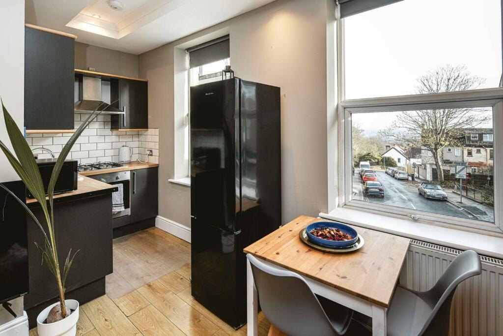 Crystal Palace 2 Bedroom Flat * Londra